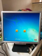 Acer. 17" ����