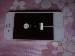 Apple iPhone 4s. �/�, �����, 3G ����