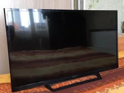 Sony KDL-32RE303. LCD (��) ����