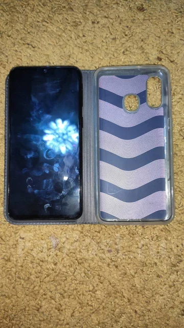 Samsung Galaxy A40. �/�, ������, 3G, 4G LTE, Dual-SIM, ����������, NFC ����