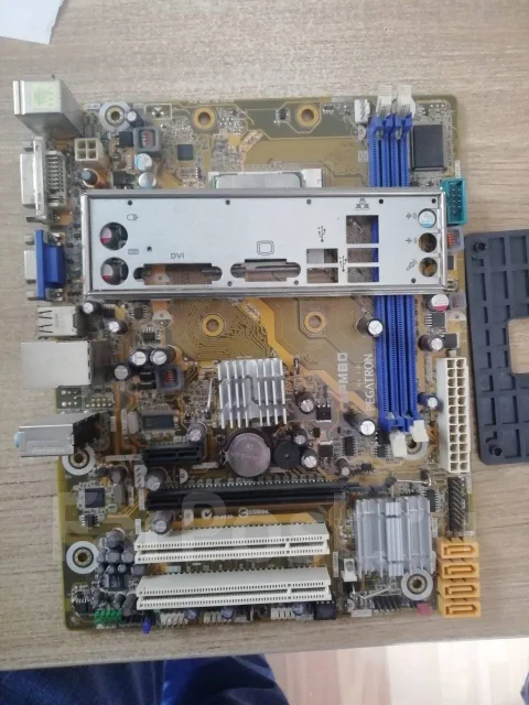 Socket AM2 ����