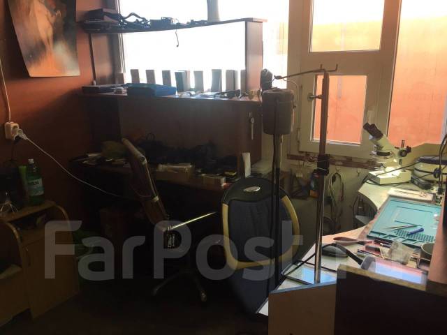 Магазин-мастерская по ремонту сотовых телефонов, ноутбуков и часов во ...