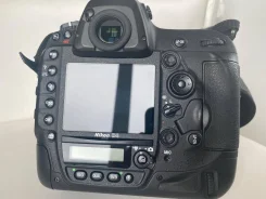 Nikon D4 ����