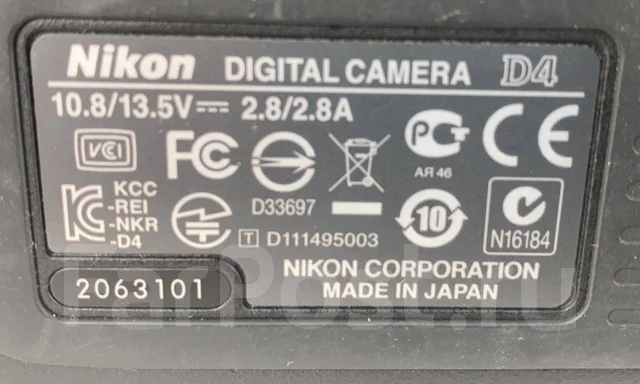 Nikon D4 ����