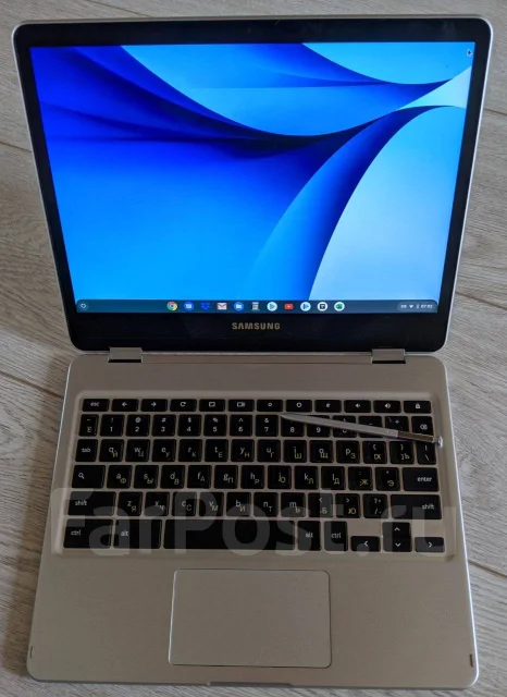 Chromebook. 12.3" ����