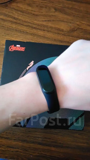 Xiaomi Mi Band 4 Avengers Edition. NFC ����