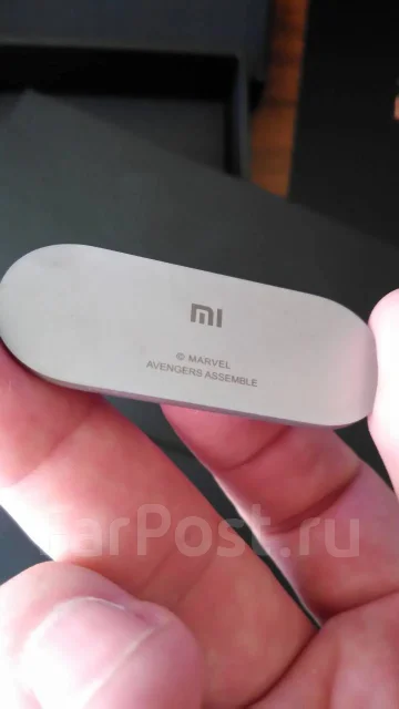 Xiaomi Mi Band 4 Avengers Edition. NFC ����