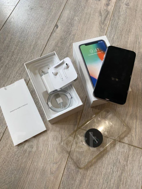 Продам iPhone X на 64gb белого цвета РСТ, 5.80