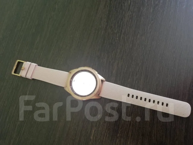 Samsung Galaxy Watch. GPS, NFC ����