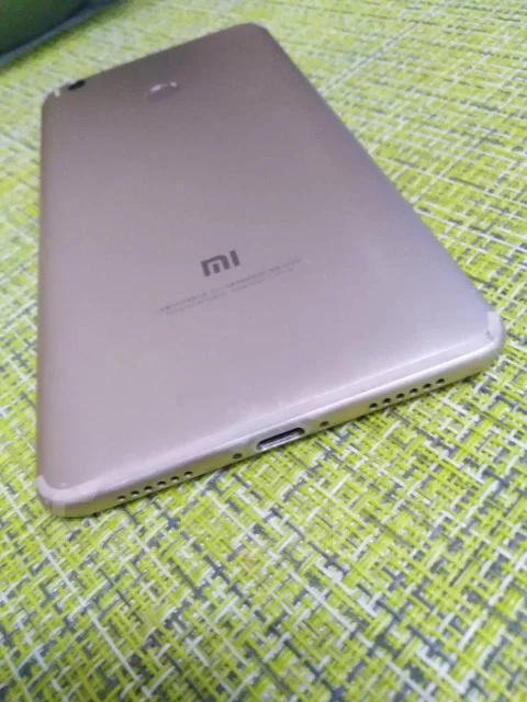 Xiaomi Mi Max 2. �/�, �������, 4G LTE ����