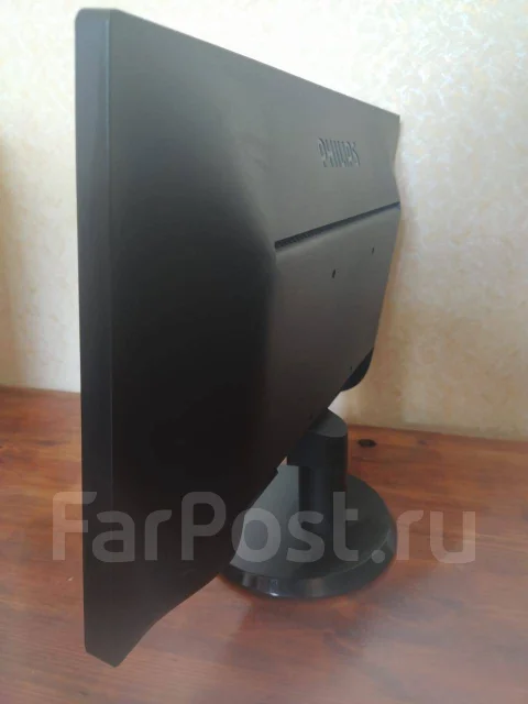 Philips. 19" ����