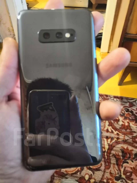 Samsung Galaxy S10e. �/�, �����, 4G LTE, Dual-SIM, ����������, NFC ����