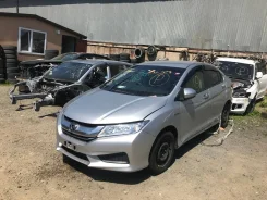 Honda Grace. GM4, LEB ����