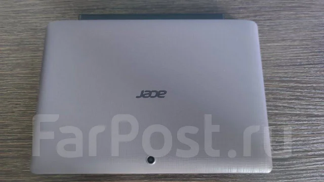 Acer Aspire Switch 10. 10.1", 1,8����, ��� 2048 ��, ���� 32���, WiFi: 1, Bluetooth: 1, ����������� �� 8��. ����