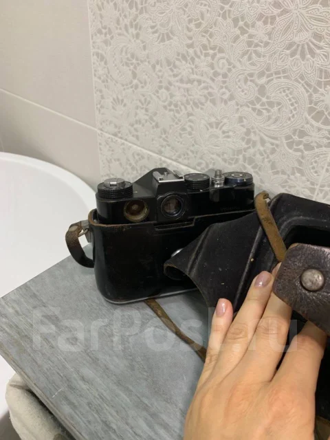 ����� ����