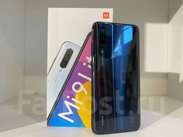 Xiaomi Mi9 Lite. �/�, ������, 4G LTE, Dual-SIM, NFC ����