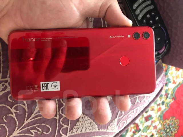 Honor 8X. �/� ����