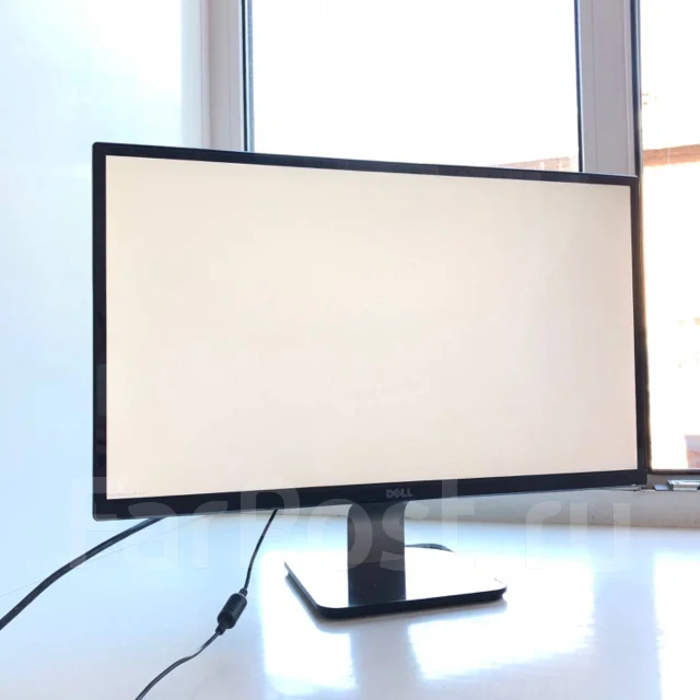 Dell. 23" ����