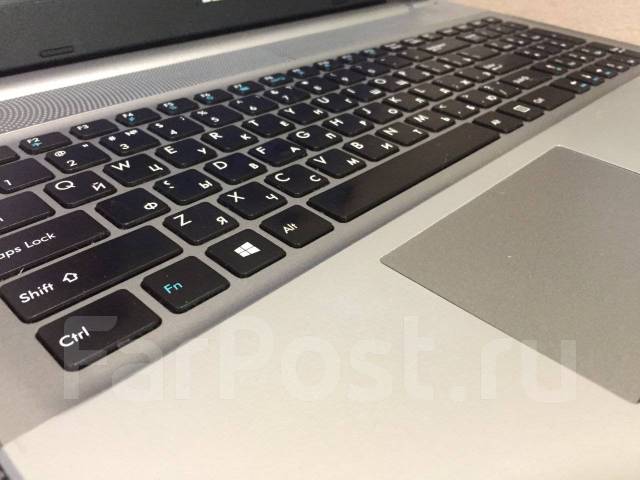 DEXP Atlas H139. 15.6", 2����, ��� 8 ��, ���� 500���, WiFi: 1, Bluetooth: 1, ����������� �� 3��. ����