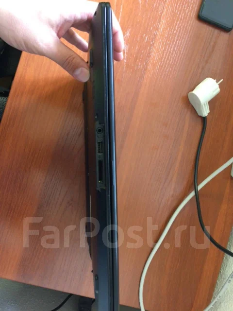 DEXP Athena. 14.1", 2,2����, ��� 2048 ��, ���� 500���, WiFi: 1, ����������� �� 4��. ����