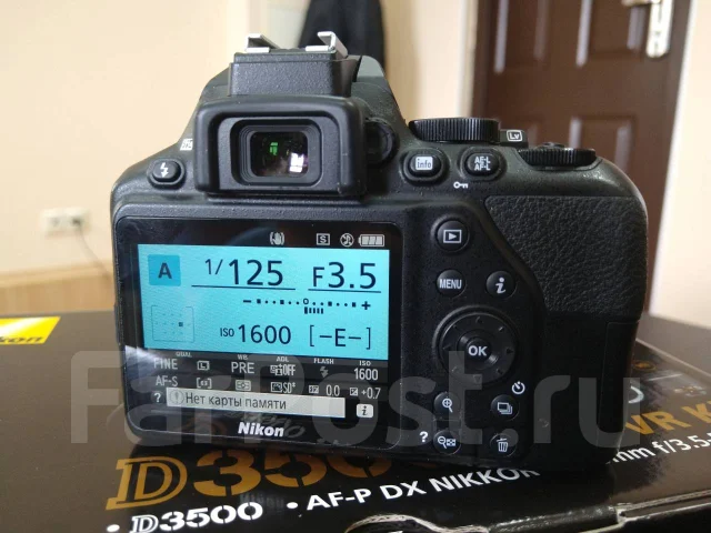Nikon D3500. 20 � ����� ��, ���: 14� � ����� ����