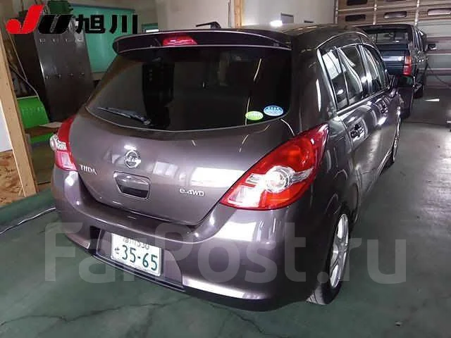Nissan Tiida. �������, 4wd, 15.0 (109��.�.), ������, 43 000����. ��, �/�, ��� ���. ��� ����� �� ������������ ����