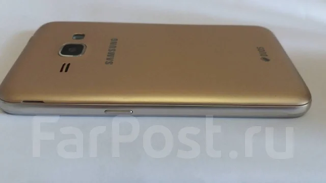 Samsung Galaxy J1 2016. �/�, �������, 3G, 4G LTE, Dual-SIM ����