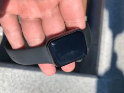 Apple Watch Series 4. GPS ����