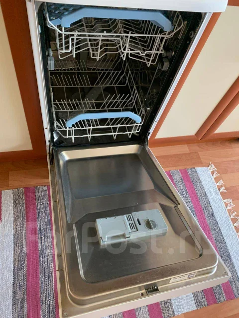 Indesit ����