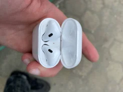 Apple AirPods ����