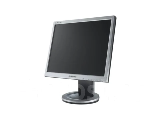 Samsung. 17" ����