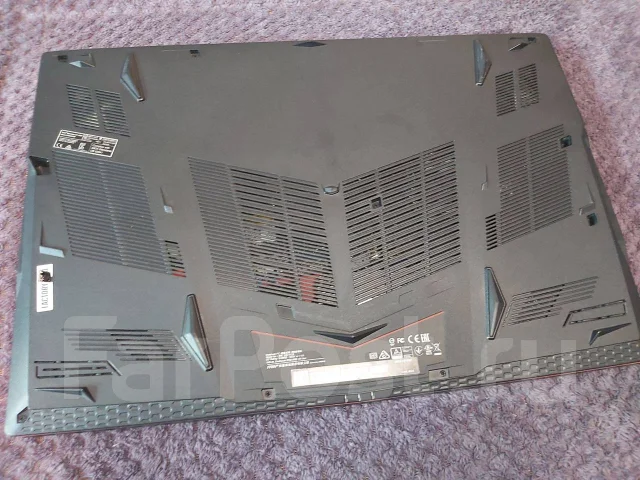MSI GL73 8SC. 17.3", 3,2����, ��� 8 ��, ���� 460���, WiFi: 1, Bluetooth: 1, ����������� �� 3��. ����