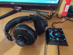 Razer Megalodon ����