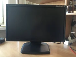 iiyama. 20" ����