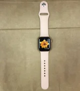 Apple Watch Series 5. NFC