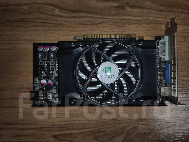 Lenovo B50-30. 15.6", 2,4����, ��� 2048 ��, ���� 250���, WiFi: 1, Bluetooth: 1, ����������� �� 6��. ����
