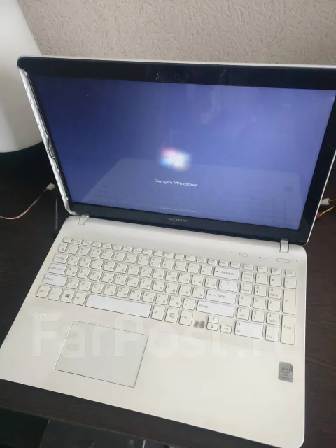 Sony VAIO SVF152A29V. 15.6", 1,8����, ��� 256 �� � ������, ���� 1���, WiFi: 1, Bluetooth: 1, ����������� �� 1��. ����