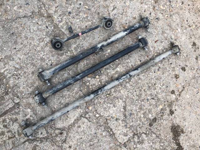 Toyota land cruiser prado 120 задние реактивные тяги. Прадо 120 задняя тяга продольная. Тяги заднего моста ваз 2101. Реактивные тяги нива 2121. Задняя тяга ваз 2106.