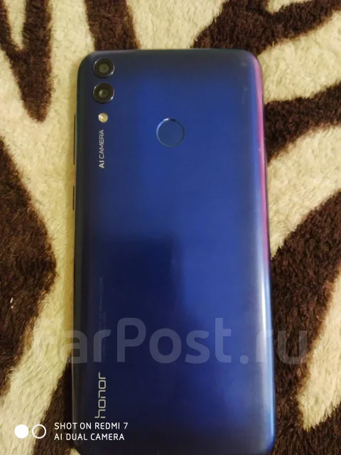 Honor 8C. �/�, �����, 4G LTE, Dual-SIM ����