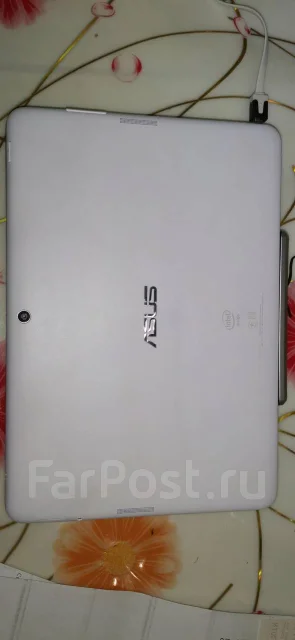 Asus Transformer Book. 1,6����, ��� 1024 ��, WiFi: 1, Bluetooth: 1 ����