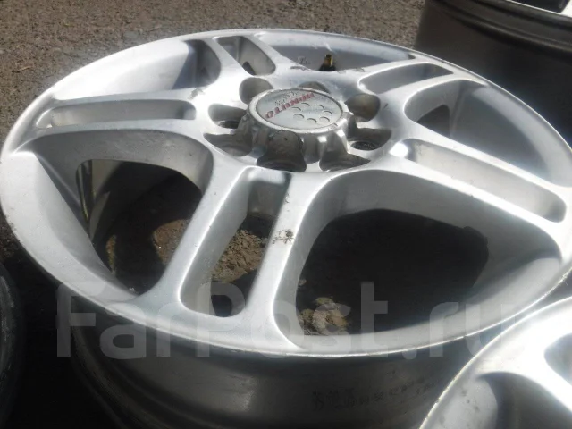 Hokuto Racing. 5.0x14", 4x100, 4x110, ET47, �� 67,1���. ��� ����� �� ����������� ������ ����