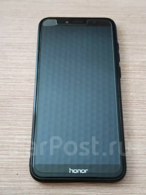 Honor 7C. �/�, ������, 4G LTE, Dual-SIM, ����������, NFC ����