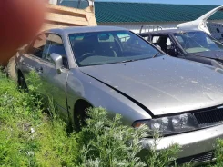 Mitsubishi Diamante ����