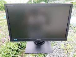 Samsung. 21.5" ����