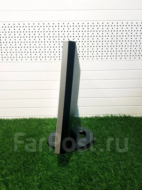 Samsung. 19" ����