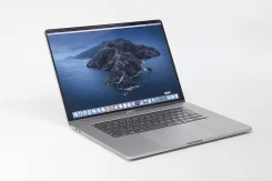 Apple MacBook Pro 16 2019. 16", 4,5����, ��� 16 ��, ���� 512���, WiFi: 1, Bluetooth: 1, ����������� �� 10��. ����