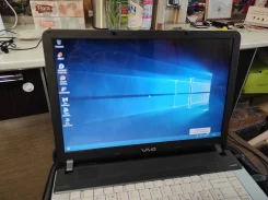 Sony VAIO PCG. 15", ��� 1024 ��, ���� 100���, WiFi: 1, Bluetooth: 1, ����������� �� 1��. ����
