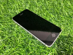 Apple iPhone SE. �/�, �����������, 3G, 4G LTE, NFC ����