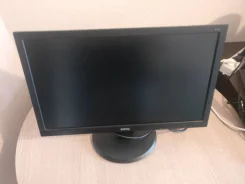 BenQ. 19.5" ����