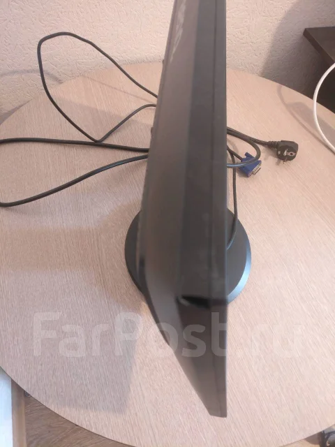 BenQ. 19.5" ����